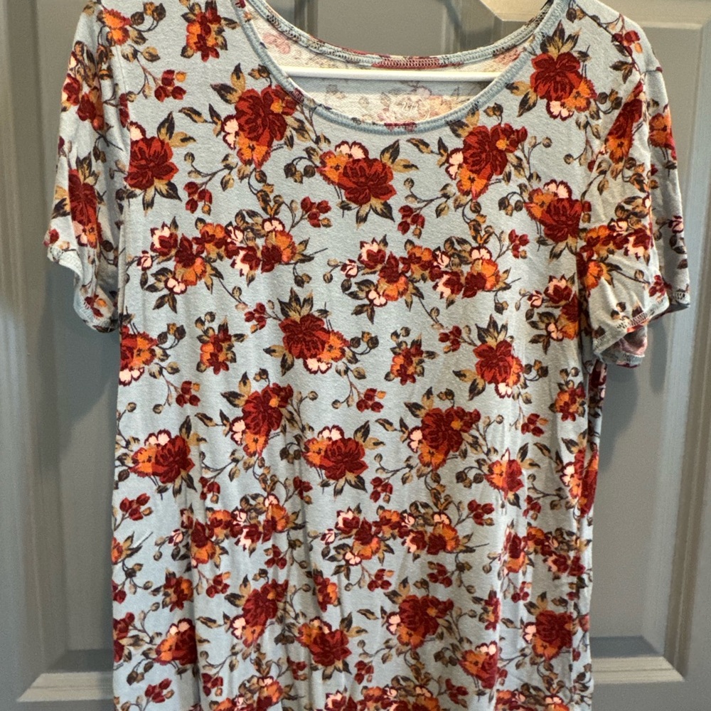 Light Blue Floral Short Sleeve Tee with Red & Orange Blooms